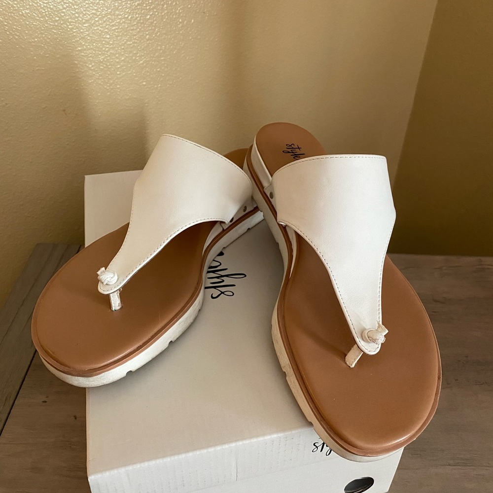 Fashion sandals
